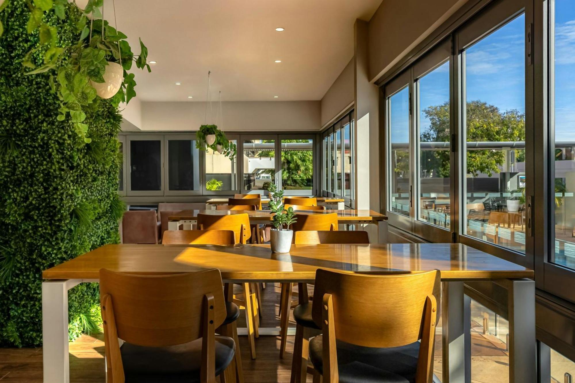 Hotel Courtyard By Marriott Darwin Esterno foto